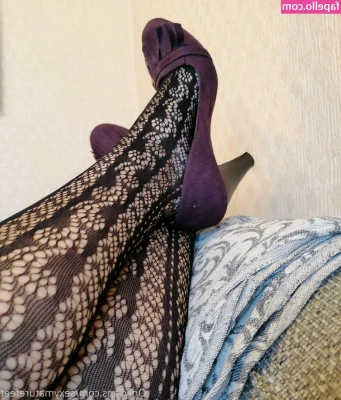 sexymaturefeet - valentine's applications are open 😌💘