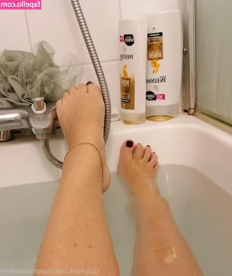sexymaturefeet - Hey guys, I'm sorry that the posts have been infrequent again. I'm