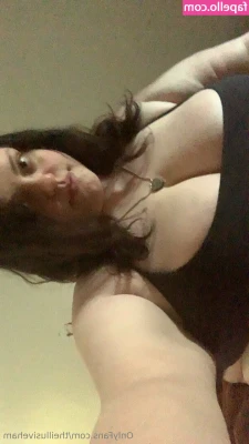 theillusiveham - It's Friday! Makes me want to let the girls out and move my body!