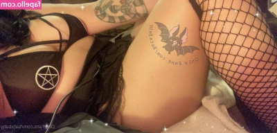 batxbaby - Alrighty, now to decide what toys to put in my ass. Here are the