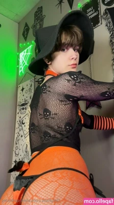 alien.sprinkles [ alien-sprinkles ] - Hope this video starts your week off right😘