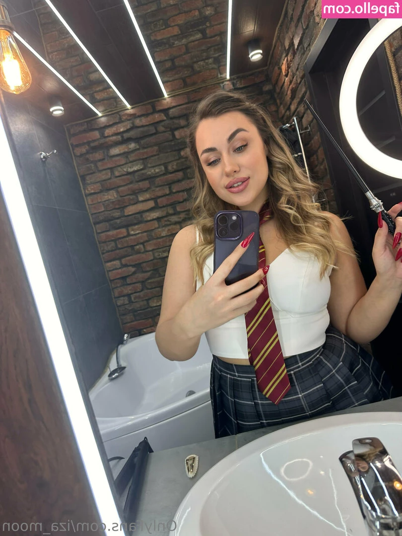 iza_moon [ iza-moon ] - Full video of me stretching my throat out will be sent to your