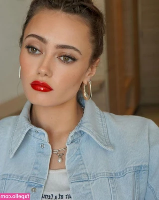 Ella Purnell [ ella-purnell ] - wanna Grab this?😋💦