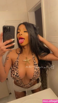 Briana Ariza [ briana-ariza ] - Lasso yourself some D'arcy