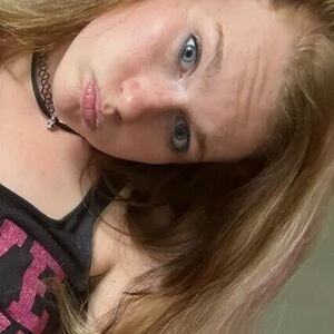 Hollie Star