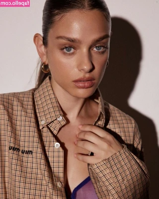 Odeya Rush [ odeya-rush ] - making out, ch*king & playing with our pussies! 2:45 min g/g/g