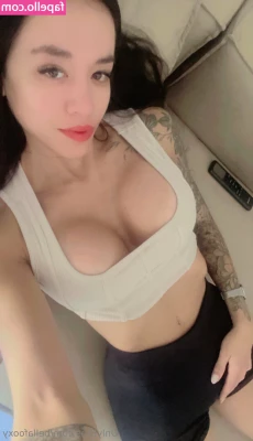 bellafooxy - i just wanna be someone’s muscle mommy 🥺🫶🏼