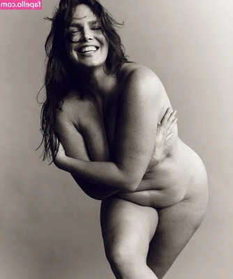 Candice Huffine [ candice-huffine ] - A cute submissive is waiting for your request 🖤 let me know what