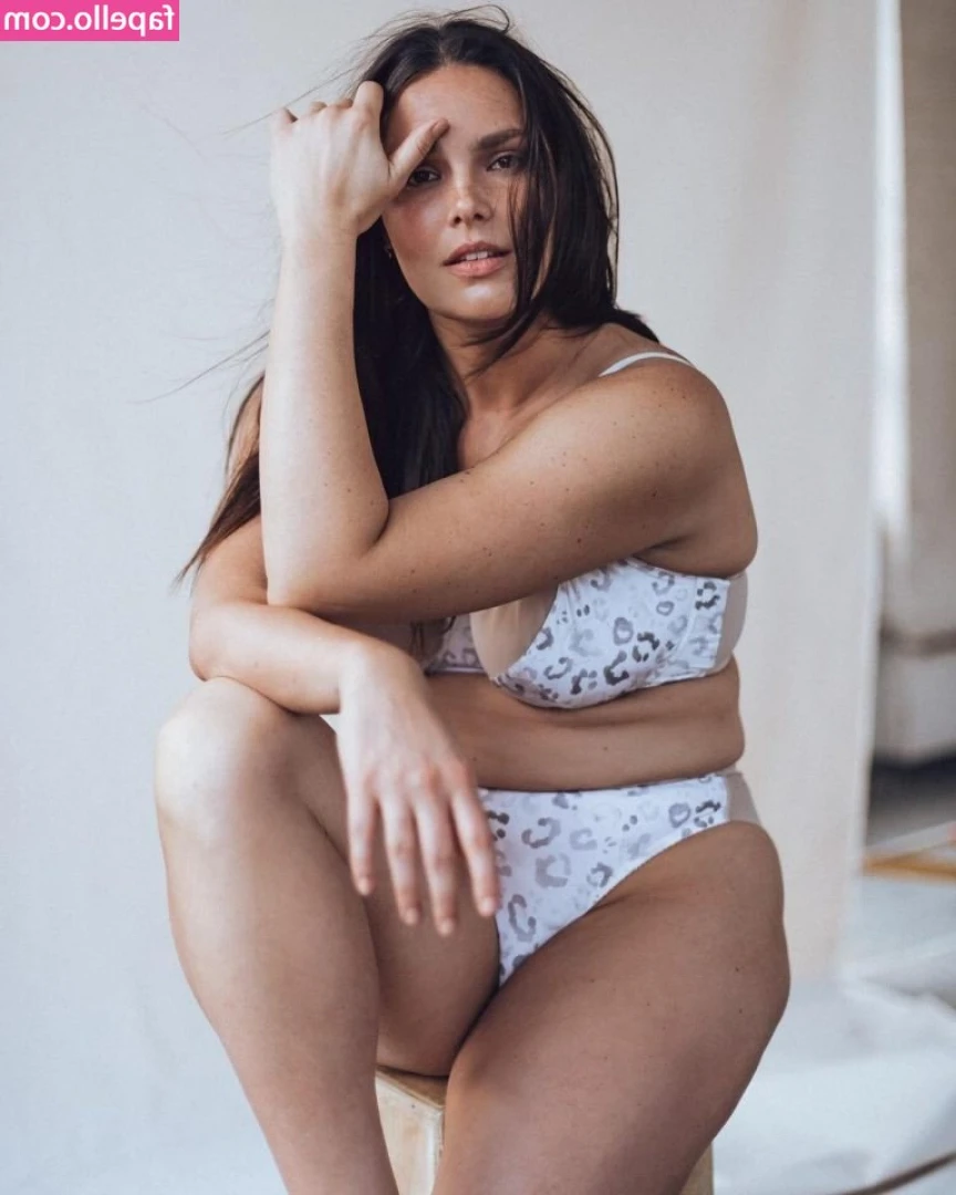 Candice Huffine [ candice-huffine ] - Would you let me bounce on your cock? 😈