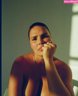 Candice Huffine [ candice-huffine ] - ass & pussy looked yummy, freshly shaven & soft as silk 🖤