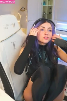 Bonnierabbit [ bonnierabbit-10 ] - Don t worry  if you missed my live last night  I have some steamy