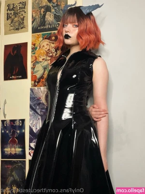 Misty Silver [ misty-silver-7 ] - Benen open en neuk me nu!