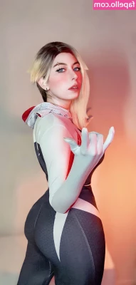 Lilywaifu - Sweet dreams. With me in them, of course.