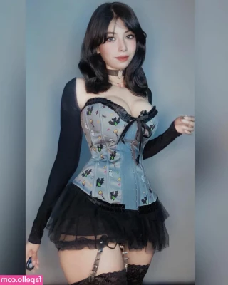 Lilywaifu - Hi everyone  Today under my scrubs I wore my white push up bra and a