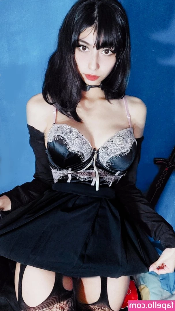 Lilywaifu - Hmm feeling naughty   dm me for more content
