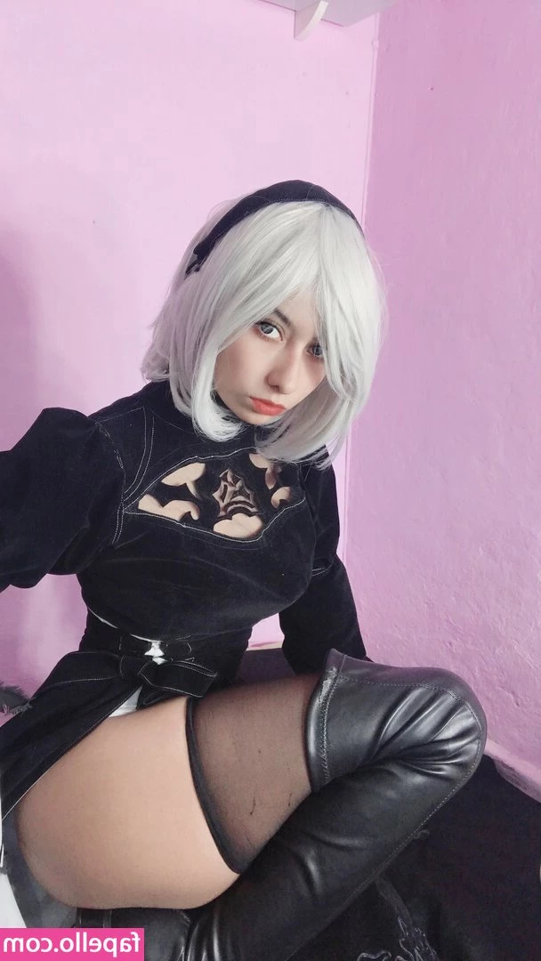 Lilywaifu - Consider this: I'm riding on your back. 😉😘