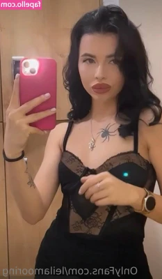 leilasunny - can i let you on a secret? i love pulling my panties super high up