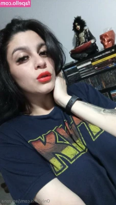 titsexxx - Before you stand two clips. In one of them, I cum. In the other, I