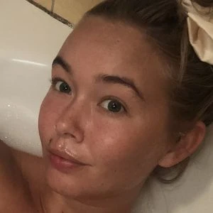 Anna Uy