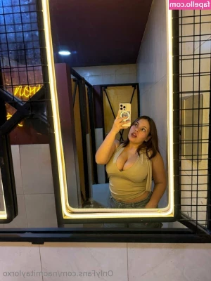 naomitaylorxo - La señoritaaaa 😏🌹🌹