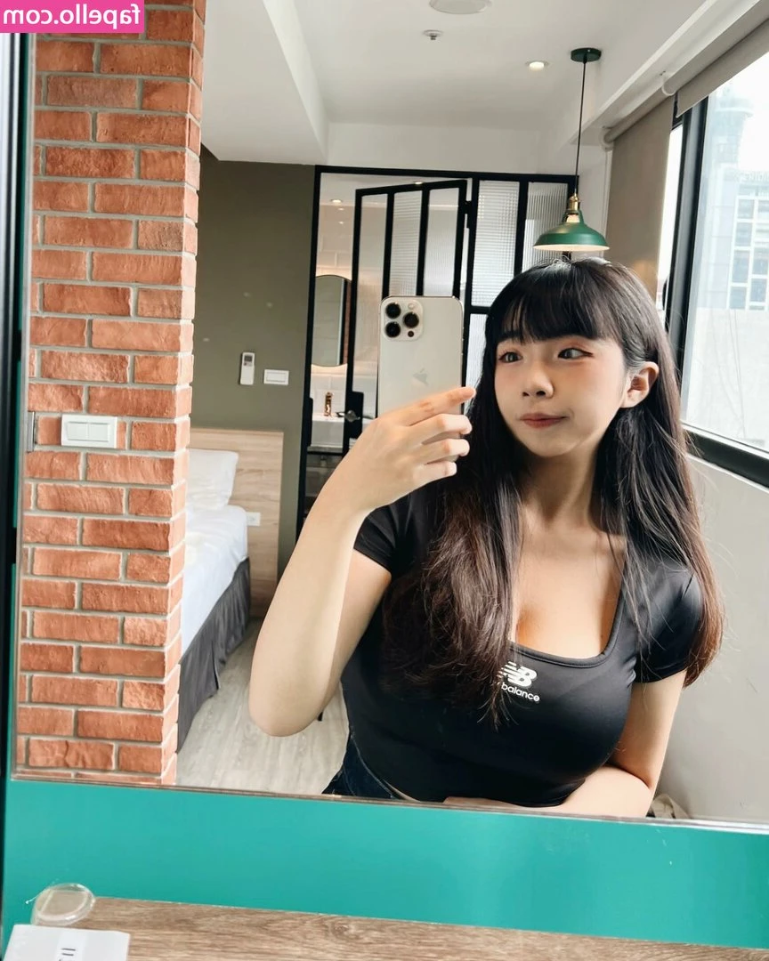 ___annann [ annann ] - laptop picss