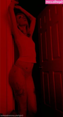 emberamor - Living it up in LA on a subs credit card 💳