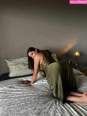 angxloff - Damn my titties look huge 😳🥵