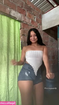 Nayeli Garcia 19 [ nayeli-garcia-19 ] - Would you wash my back for me? 🥰🛁