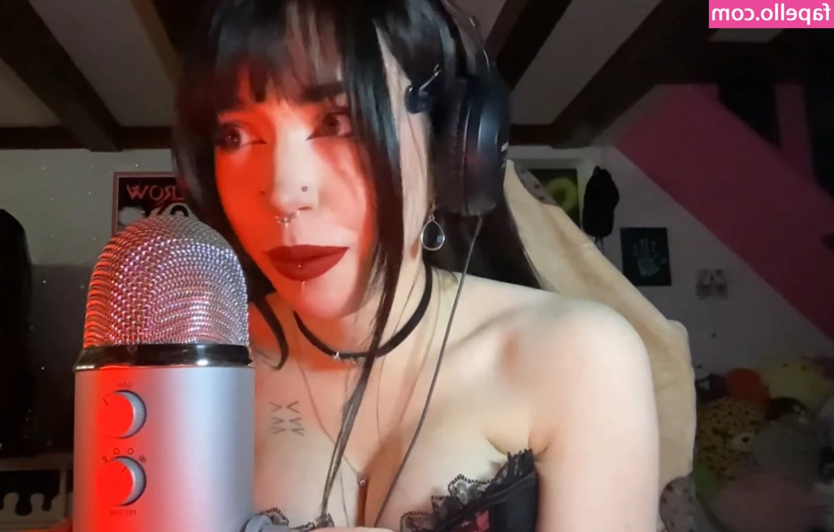 FlodaASMR - Should I Collab with this milf😜  HER PAGE HAS A SALE👄  Did I