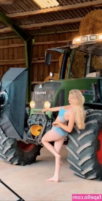 Paulas Landleben [ paulas-landleben ] - Anal orgasm