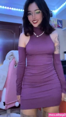 Nyukix - Here is a full body gift  me in all my fcking hot aas titty glory  I
