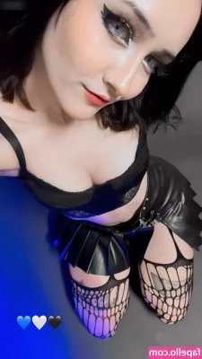 Nyukix - New pantyhose... 🍑😏