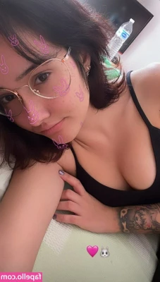 Nyukix - Watch me in my Honey birdette