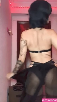 Nyukix - Would love to get someone underneath