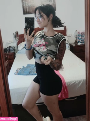 Nyukix - throwback to when I still had thigh highs