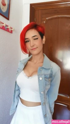 Nyukix - Quieres ver que hay detrás del balón? 🏈🔞👀 Want to see