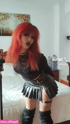 Nyukix - Acabei de sair do banho, q bainho totoso fresquinho hahahah cheguei