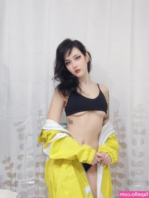 Nyukix - U horny wide open