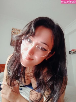 Nyukix - I'm wearing my favorite skirt, and you haven't appreciated it yet!