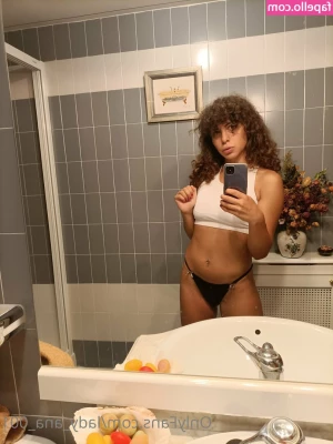 lady_ana_001 [ lady-ana-001 ] - I m in the mood to see some cocks   send a picture for a rate