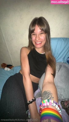 kittykatleeann - Too hot outside for clothes