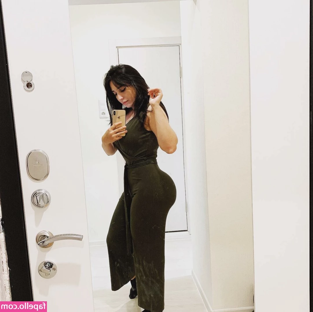 Sagiratik_ibragimova [ sagiratik-ibragimova ] - Halloween is coming up! 😝 What do you want to see me dress up in