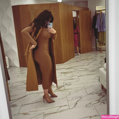 Sagiratik_ibragimova [ sagiratik-ibragimova ] - My sweater is too short  What am I going to do
