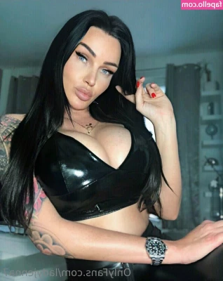 ladyjenna7 - Won t you lay on top