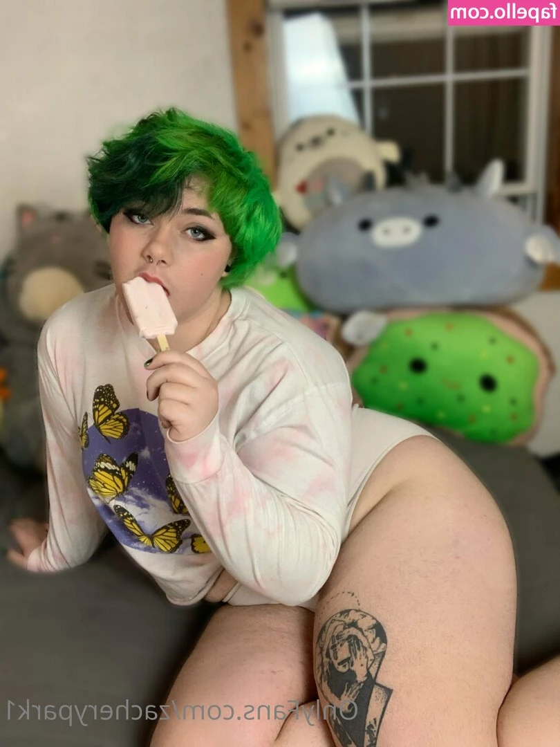 zacherypark1 - Too long for these shorts