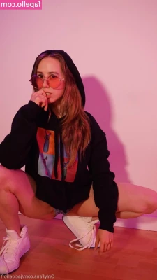 jackiehoff - you prefer bath or shower