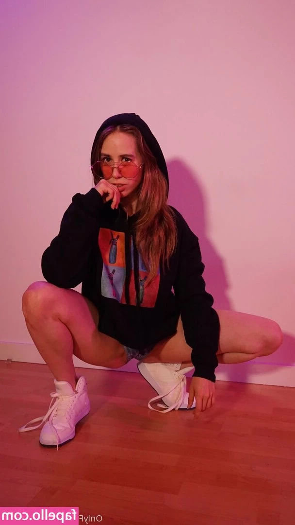 jackiehoff - Come suck me xz