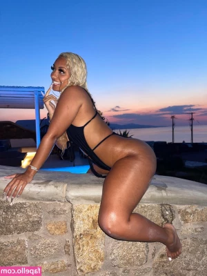 caramelcream69