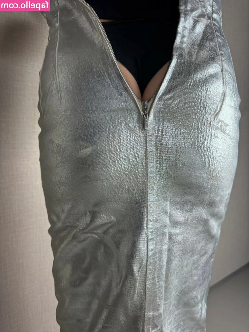Victoria Koblenko [ victoria-koblenko ] - It s such a shame that hiking requires pants