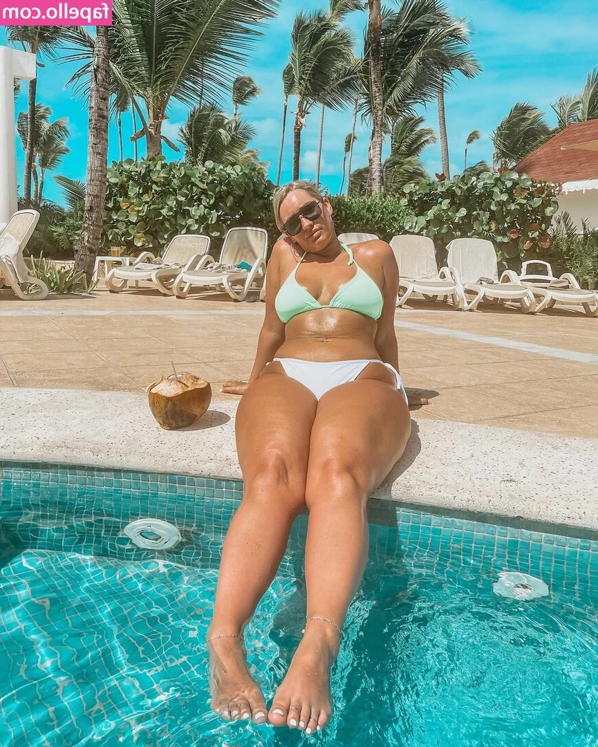 feetwithmrsjones - Aishuuok  Aishuuok  FREE FREE FREE    SEXTING    FETISHES   CUSTOM   